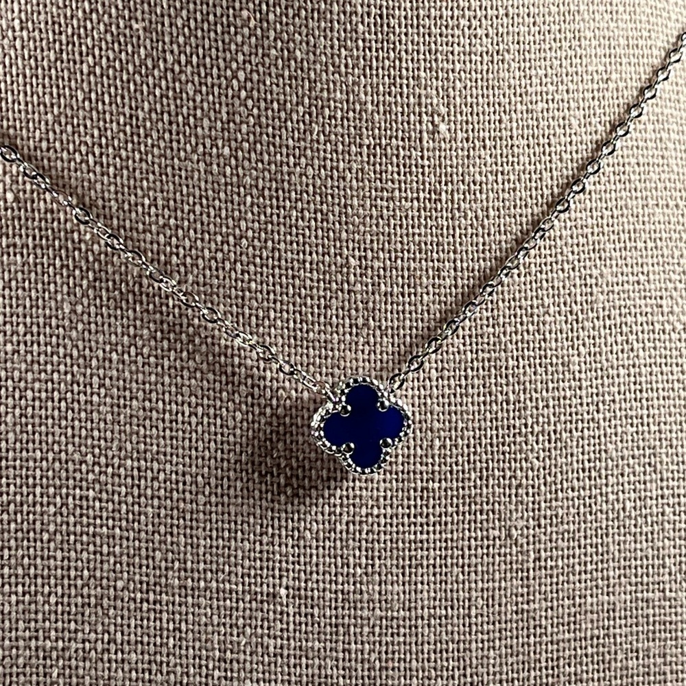 925 Sterling Silver Rhodium Plated Dainty Blue Agate Clover Flower Necklace - Picture 4 of 5